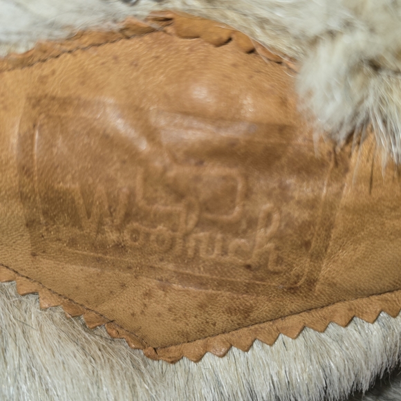 Woolrich Vest with Faux Fur Lining And Collar Size Large - Picture 8 of 9